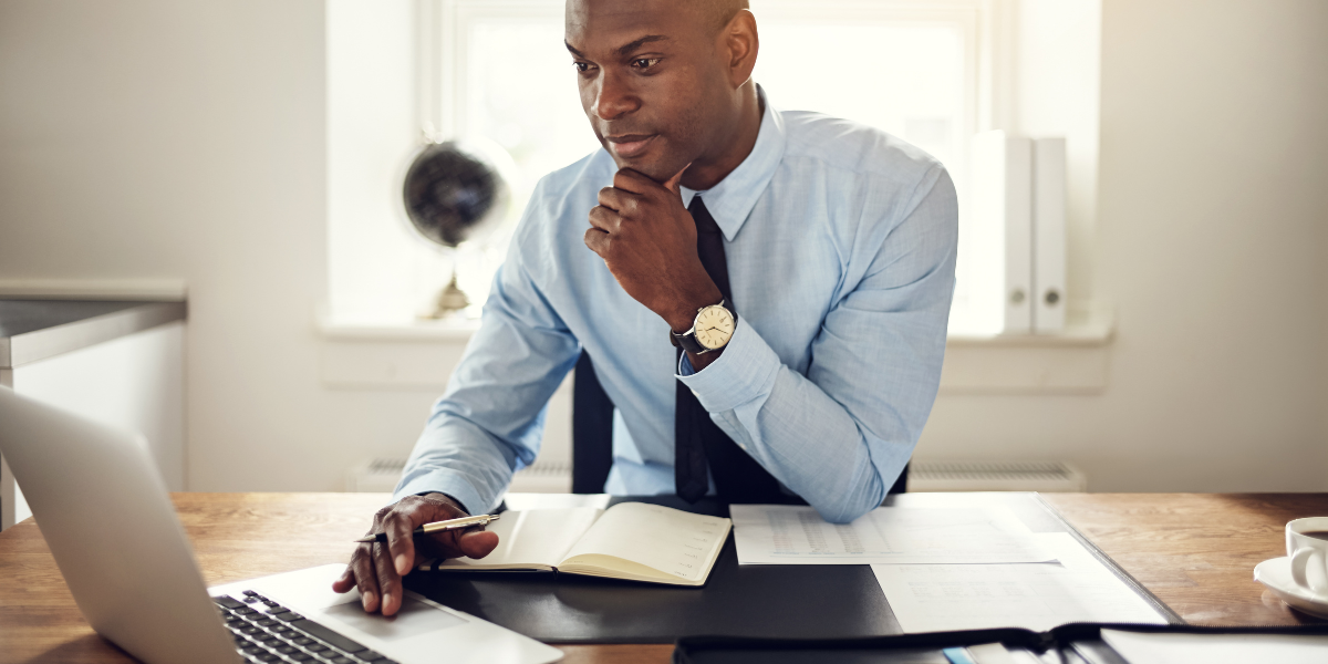 Recruiter credit checking client on computer